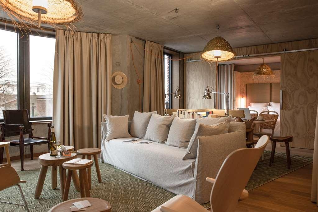 Mob House Hotel Saint-Ouen  Bilik gambar